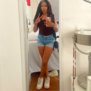 Meet your Posher, Lucia